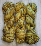Bee "Yarn"self