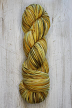 Bee "Yarn"self