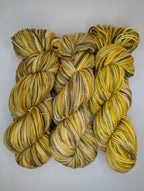 Bee "Yarn"self